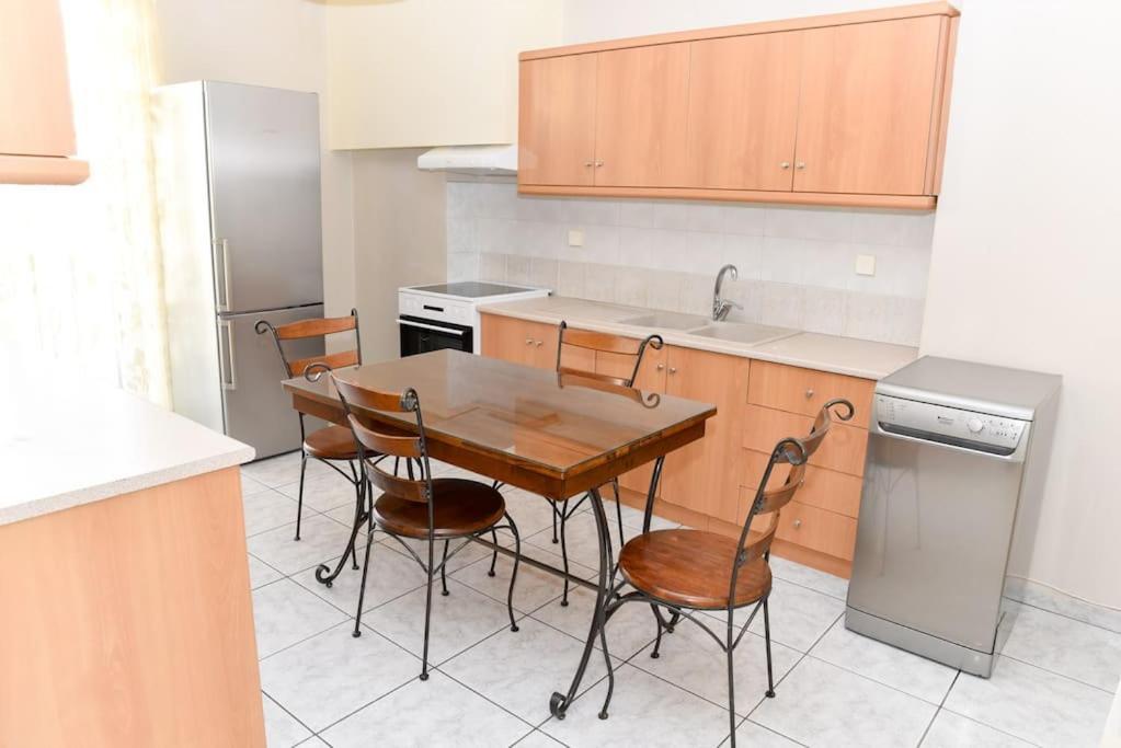 Aposperite Apartment Kalamáta Buitenkant foto